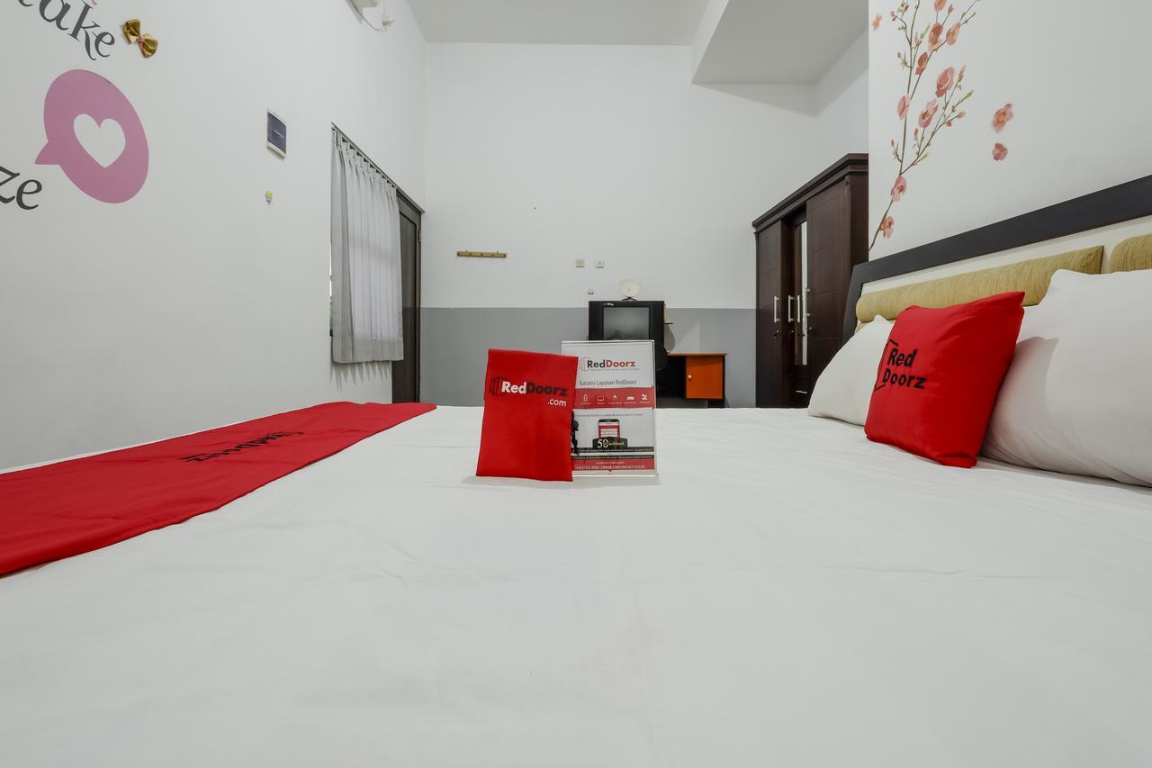 Reddoorz @ Prambanan Timur Raya Semarang Eksteriør bilde