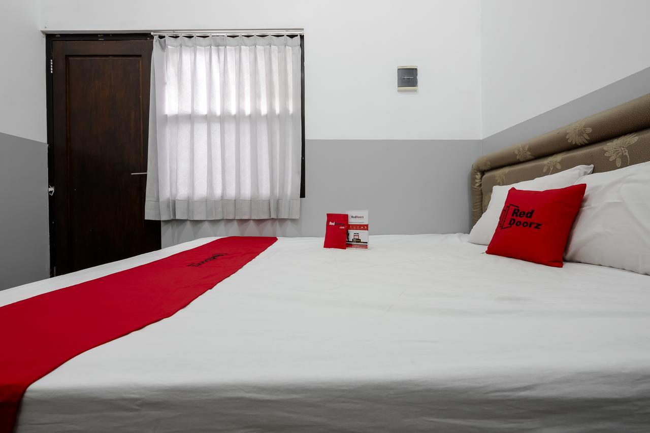 Reddoorz @ Prambanan Timur Raya Semarang Eksteriør bilde