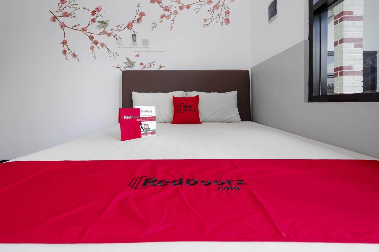 Reddoorz @ Prambanan Timur Raya Semarang Eksteriør bilde