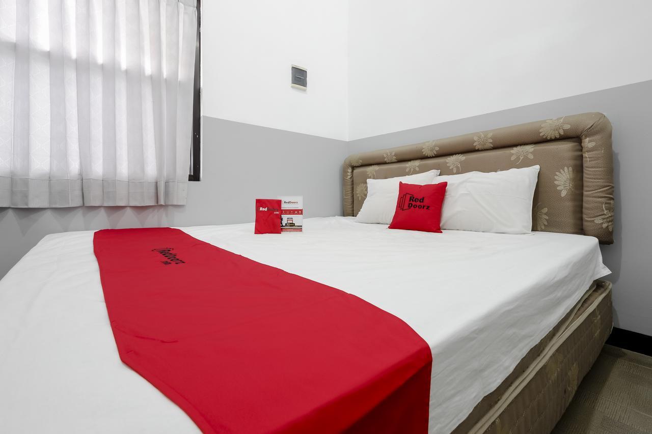 Reddoorz @ Prambanan Timur Raya Semarang Eksteriør bilde